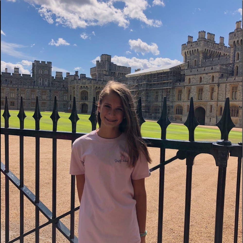 Meet your Posher, Ashley